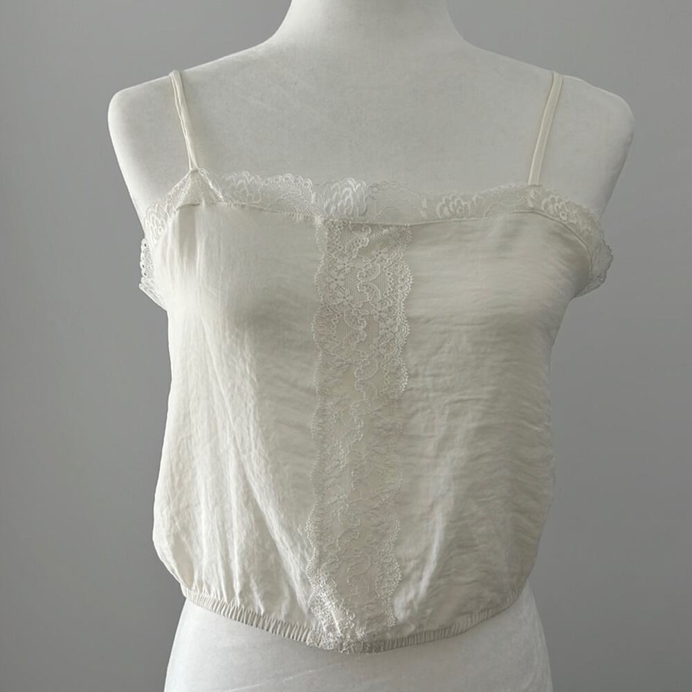 HIPPIE ROSE cream cropped tank top lace detail medium